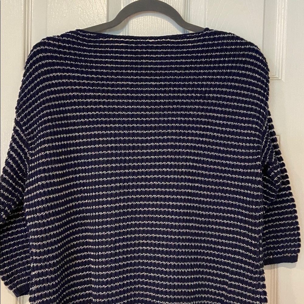 Chico's Dark Blue and White Knit Top Size 1 - Picture 6 of 7